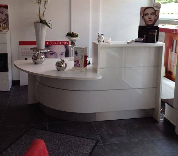 N. M. Beauty Lounge 