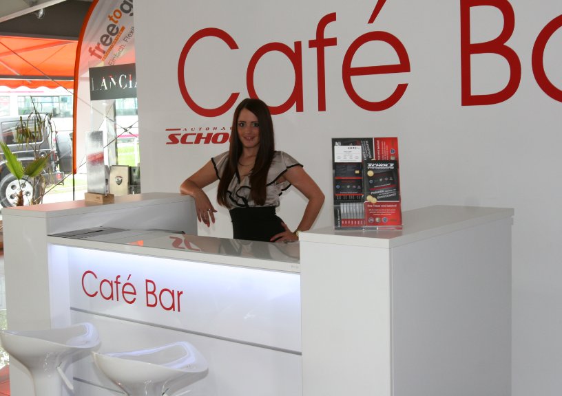 Kleine Kaffee- und Beratungstheke Autohaus Scholz